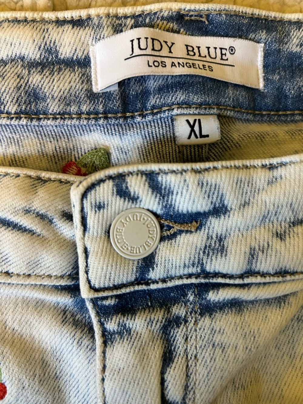 Judy Blue Light Acid Wash Denim Shorts with Cherry Embroidery - Picture 3 of 5
